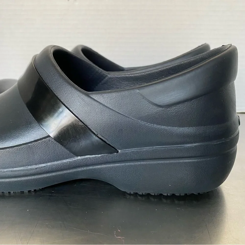 Crocs Lock Clogs Size 11 Women's Black Slip Resistant Work Shoes Nursing Chef